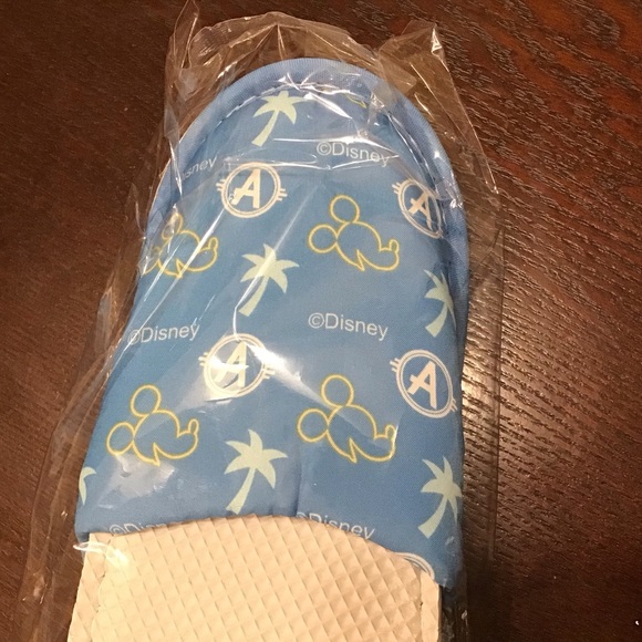 Tokyo Disney Hotel Child Bundle - Picture 3 of 7